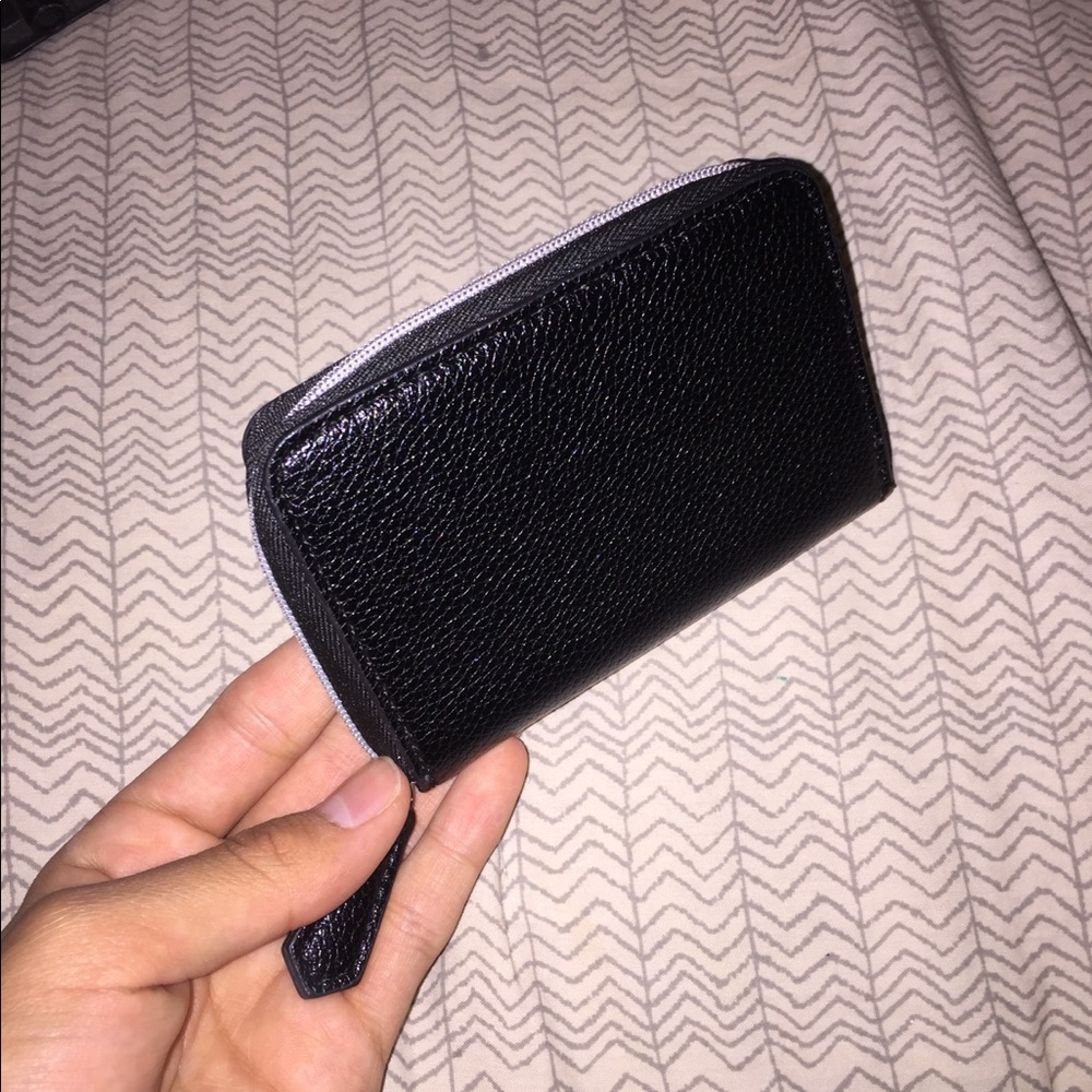 Black mini zipper wallet